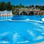Aparthotel Villaggio Smedile 3*