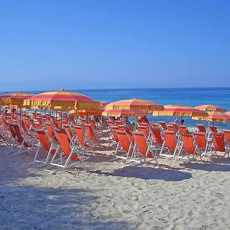 아파트호텔 Villaggio Smedile